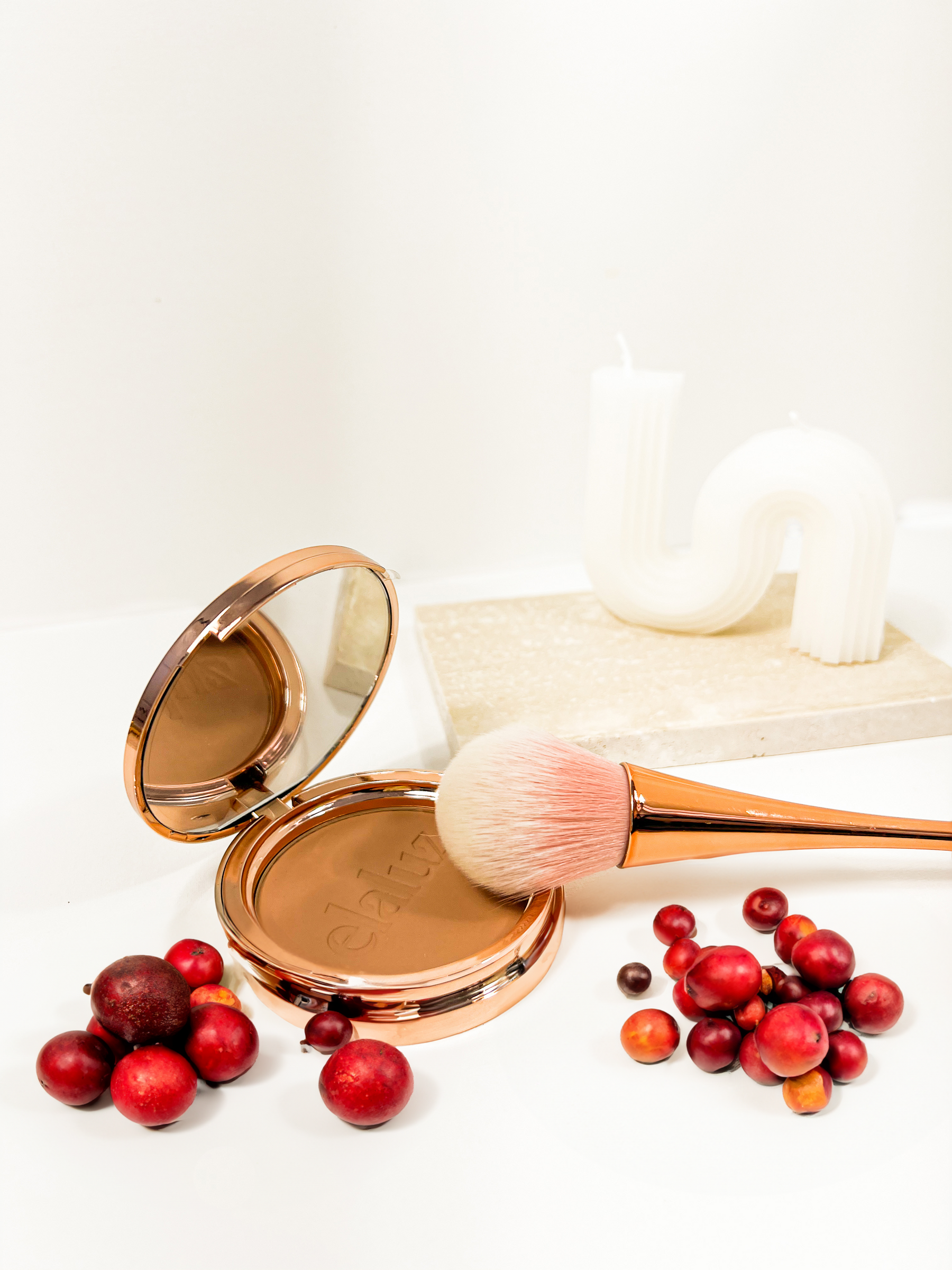 Velveteen Queen Powder Bronzer Zoom - 6